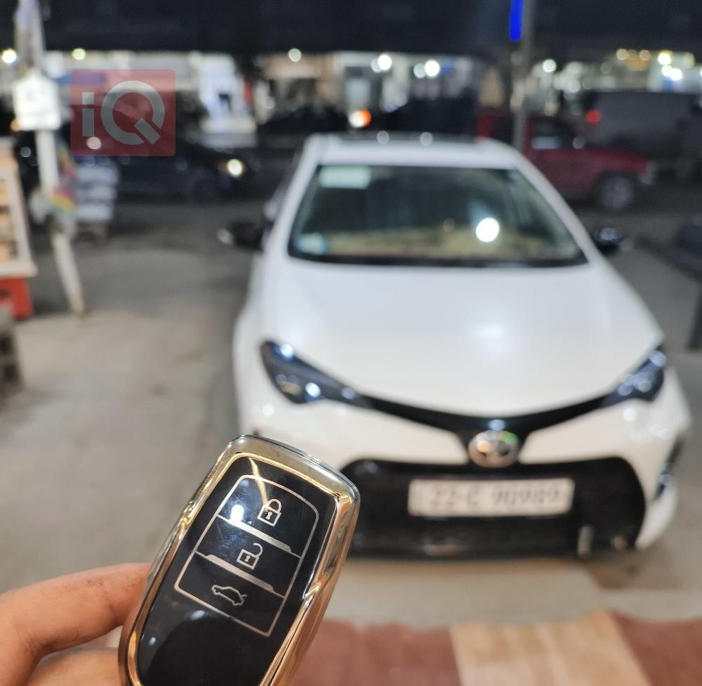 تۆیۆتا کۆرۆلا